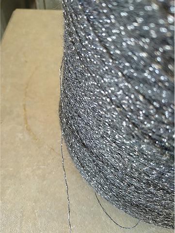 Glitter Gray / silver thread