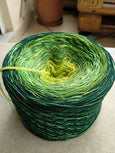 Green Apple with Shining Yarn